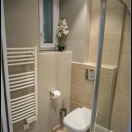 Apartman Sleeps 12 Air Con Wifi