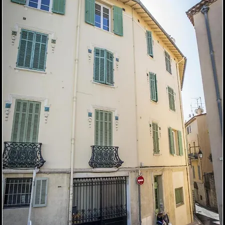 Sleeps 12 Air Con Wifi Apartman *