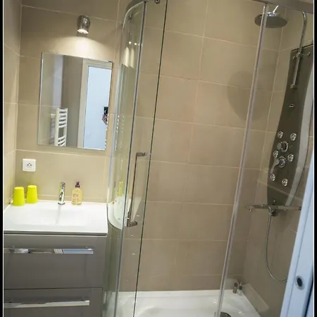 Sleeps 12 Air Con Wifi Apartman *