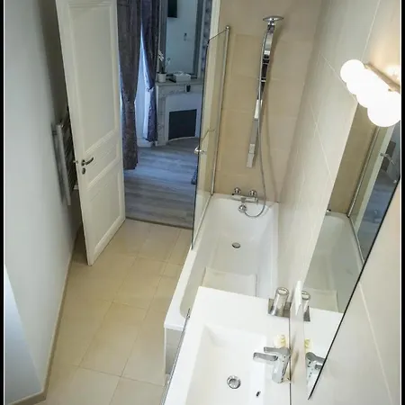 Sleeps 12 Air Con Wifi Apartman