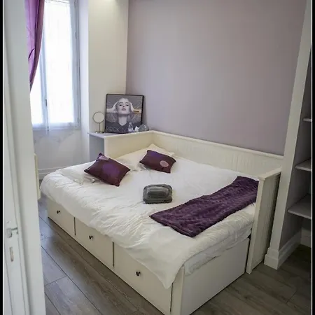 Sleeps 12 Air Con Wifi *